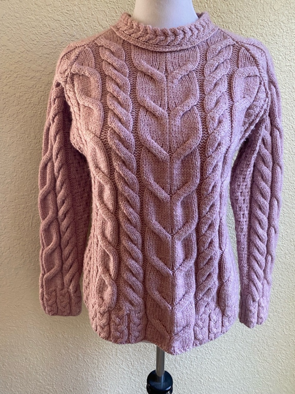 Aran Classic Cable Knit Crewneck Sweater Chunky Merino Wool Dusty Pink: Medium
